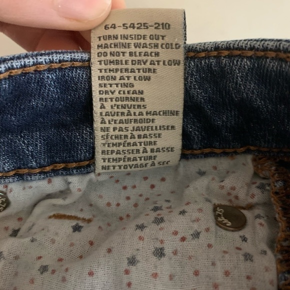 🔥 Garage  Booty Jean Shorts Size 01 - Picture 9 of 11